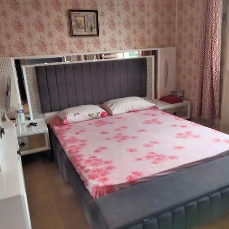 Maison Et Appartement La Courneuve Bagian luar foto